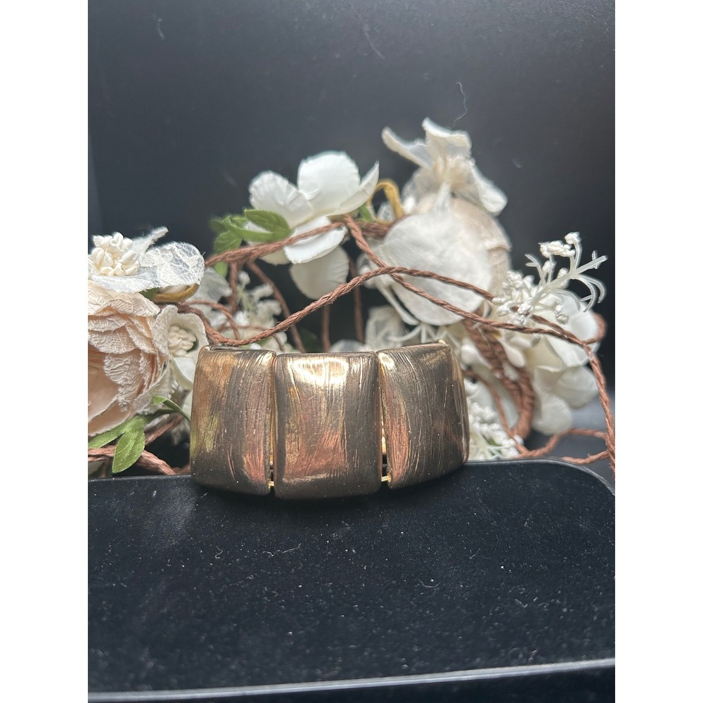 VTG Gold Tone Wide Stretch Textured Panel Bracelet Retro Statement Chunky Glam